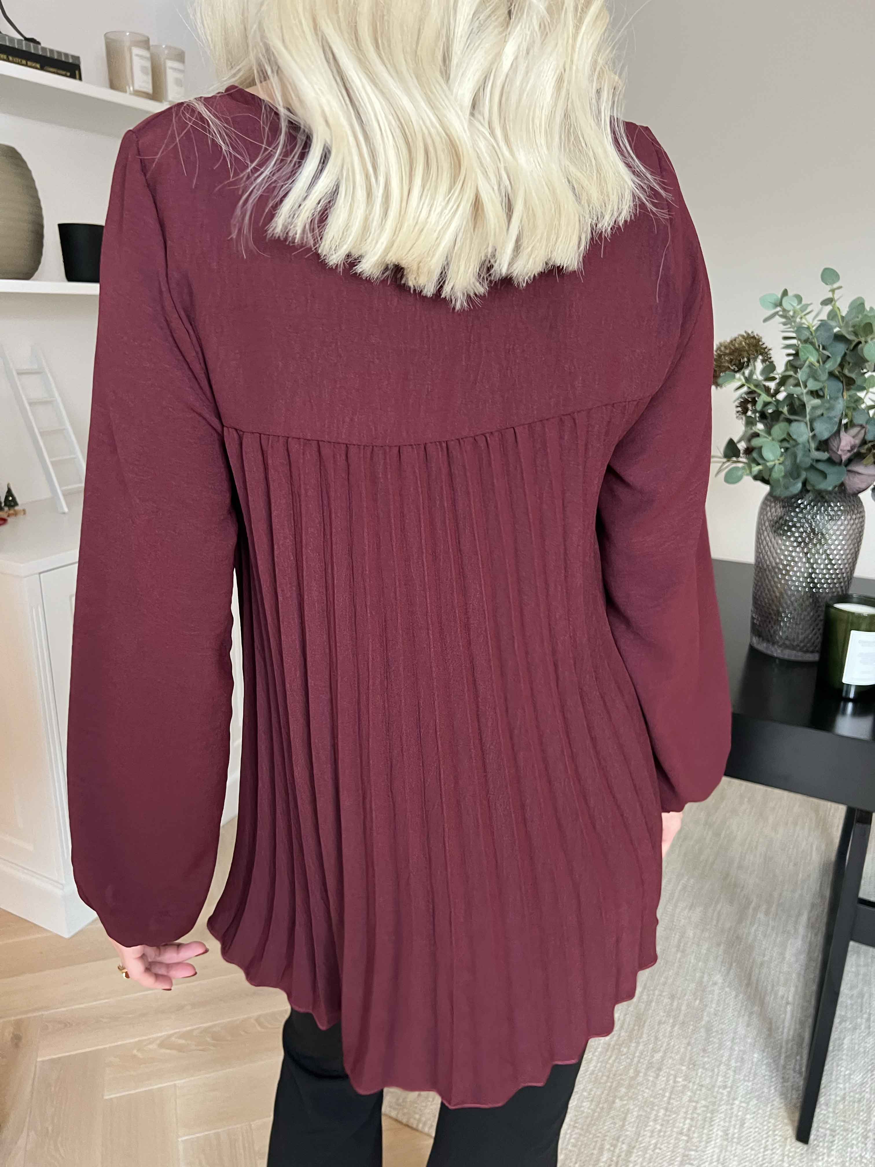 Nancy Shirt L/S - Söt blus med plissering